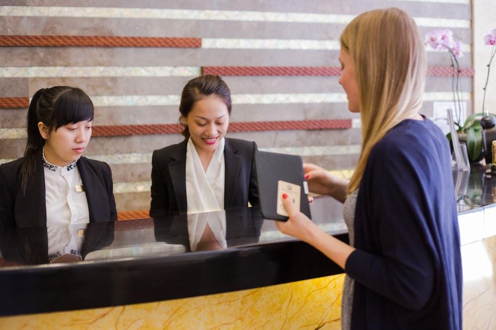Oriental Suites Hotel & Spa Hanoi Dış mekan fotoğraf