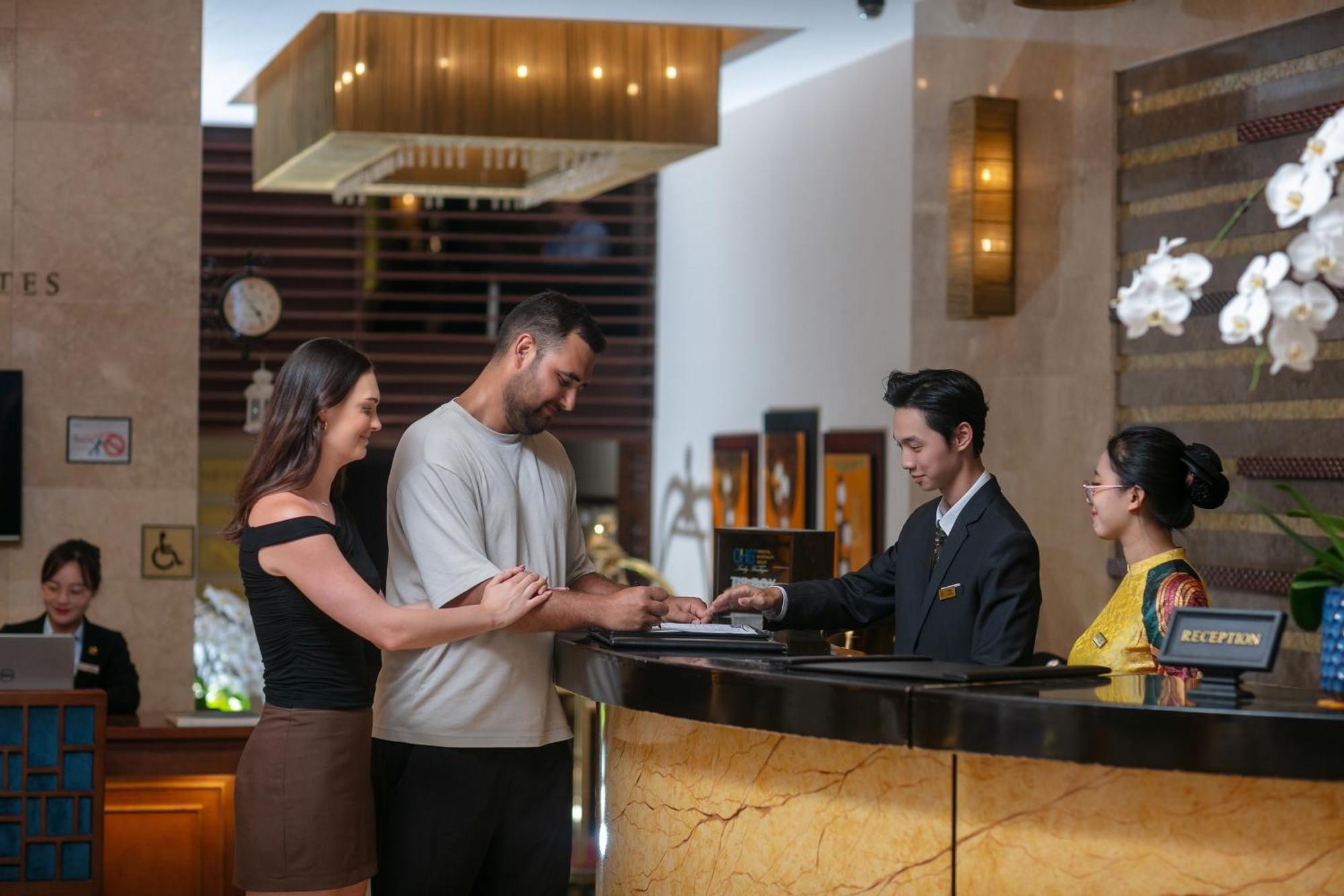 Oriental Suites Hotel & Spa Hanoi Dış mekan fotoğraf